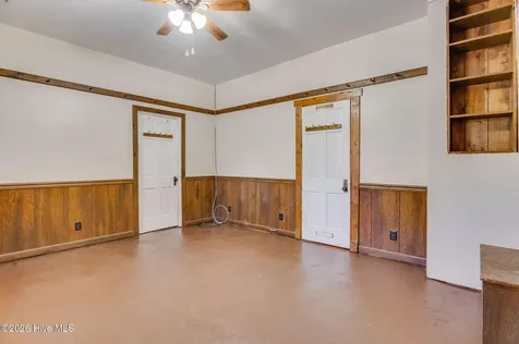 201 N Wilmington Street Richlands NC 28574