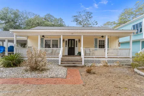 127 NW 18th Street Oak Island NC 28465