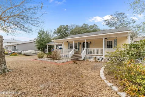 127 NW 18th Street Oak Island NC 28465