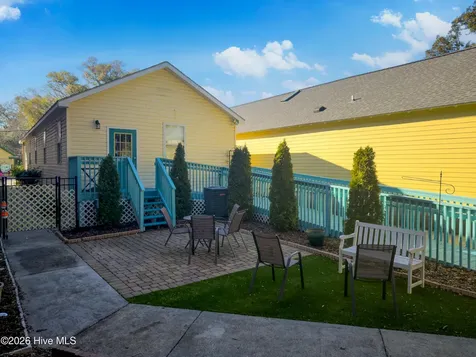 414 N Howe Street Southport NC 28461