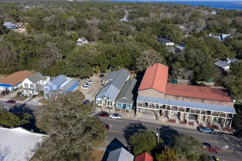 414 N Howe Street Southport NC 28461