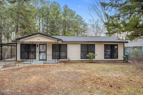 1008 Elm Street Tarboro NC 27886