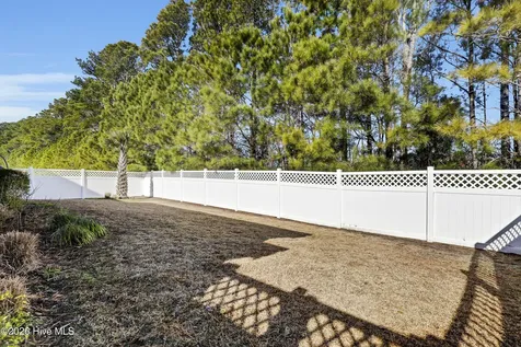 179 Twining Rose Lane Holly Ridge NC 28445