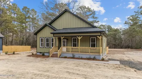 151 Creek Bend Drive Vass NC 28394