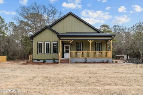 151 Creek Bend Drive Vass NC 28394