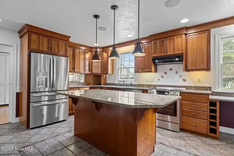 201 Sycamore Drive Beaufort NC 28516