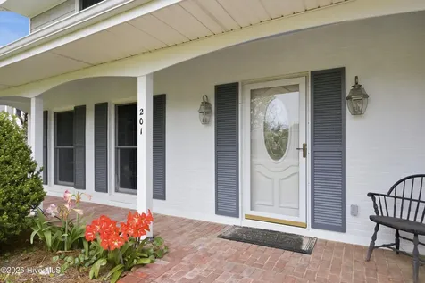 201 Sycamore Drive Beaufort NC 28516