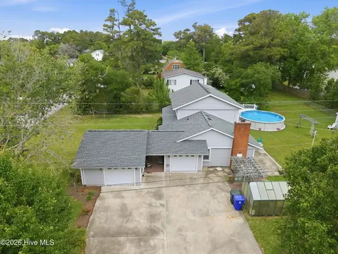 201 Sycamore Drive Beaufort NC 28516