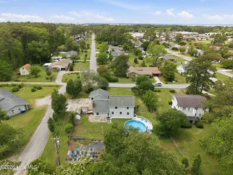 201 Sycamore Drive Beaufort NC 28516
