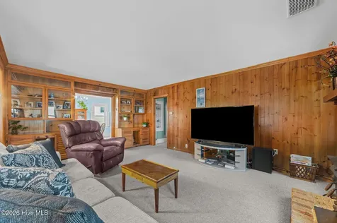 226 Shady Banks Beach Road Washington NC 27889