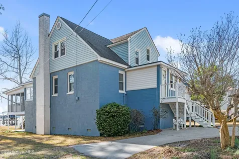 226 Shady Banks Beach Road Washington NC 27889