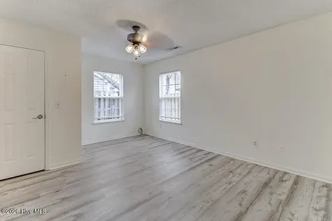 1254 Shipyard Boulevard Wilmington NC 28412