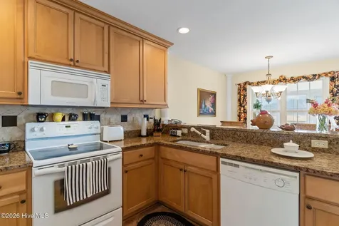 502B Castle Bay Drive Hampstead NC 28443