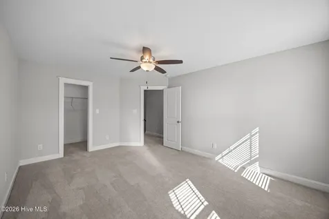 1819 Fox Den Way Greenville NC 27858