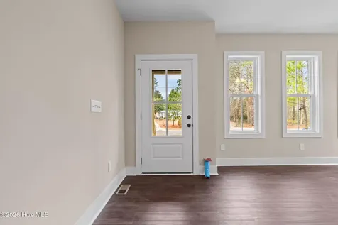 147 Creek Bend Drive Vass NC 28394