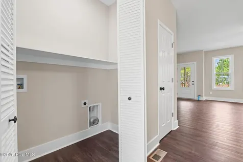 147 Creek Bend Drive Vass NC 28394