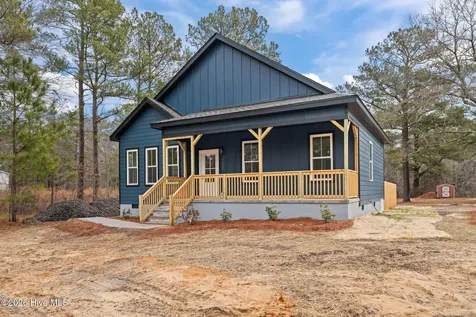 147 Creek Bend Drive Vass NC 28394