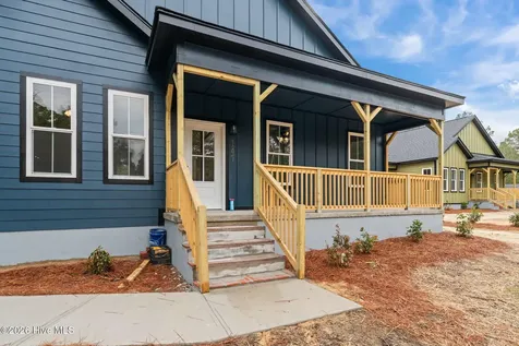 147 Creek Bend Drive Vass NC 28394