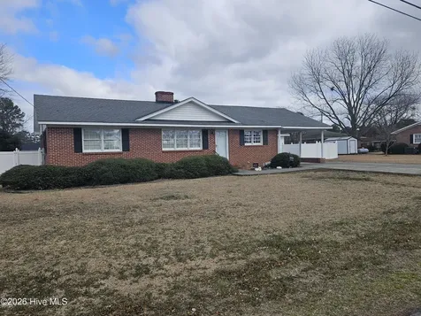 309 Fairfax Street Clinton NC 28328