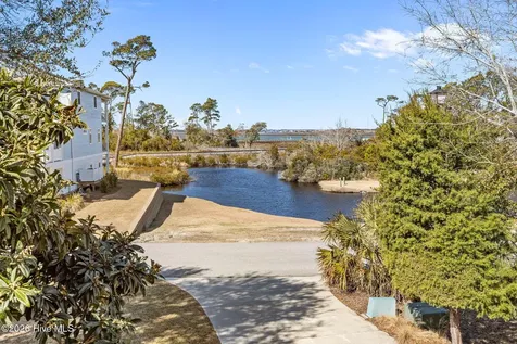312 Lord Berkeley Drive Emerald Isle NC 28594