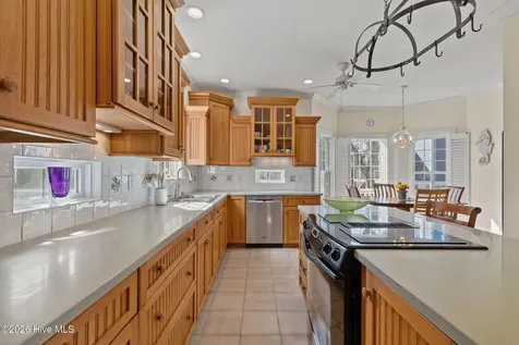 312 Lord Berkeley Drive Emerald Isle NC 28594
