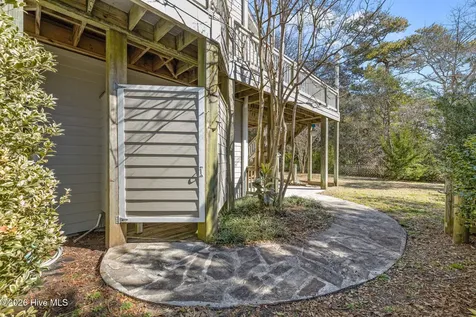312 Lord Berkeley Drive Emerald Isle NC 28594