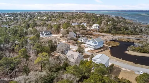 312 Lord Berkeley Drive Emerald Isle NC 28594