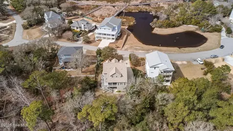 312 Lord Berkeley Drive Emerald Isle NC 28594