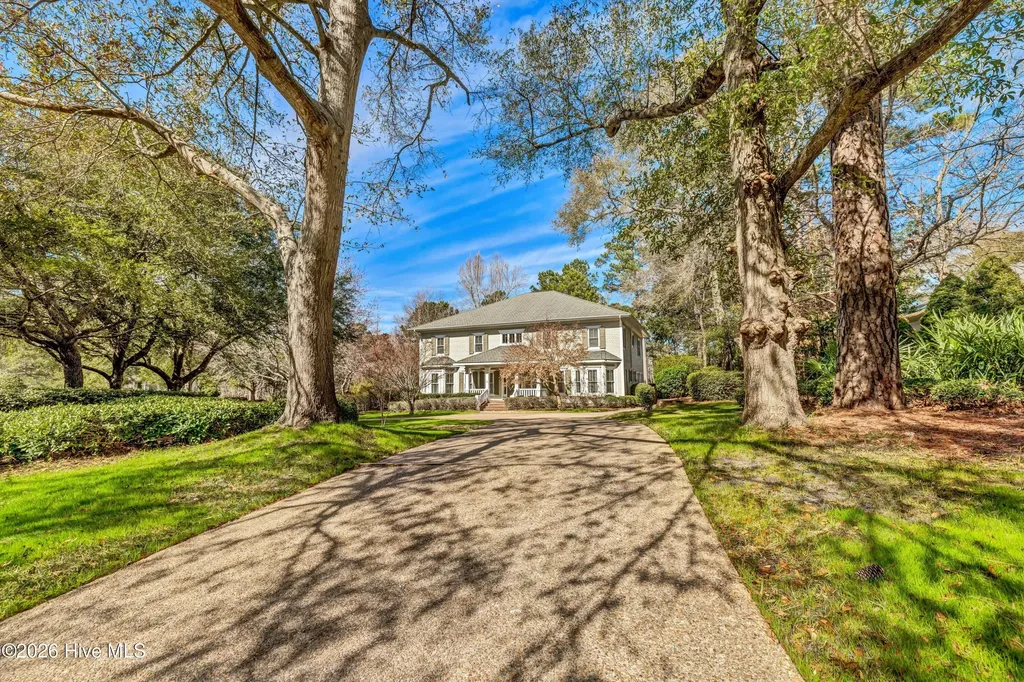 2201 Pinehurst Place Wilmington NC 28405