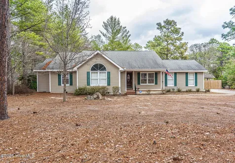 135 Forest Glen Road Southern Pines NC 28387