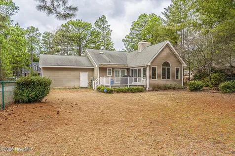 135 Forest Glen Road Southern Pines NC 28387