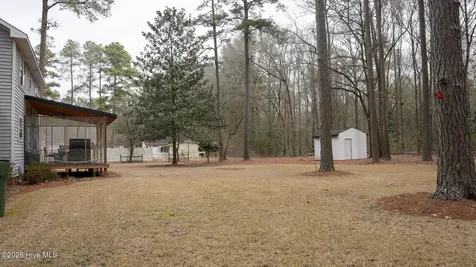 12101 Cameron Way Maxton NC 28364
