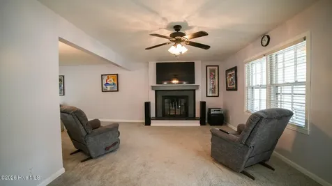 12101 Cameron Way Maxton NC 28364