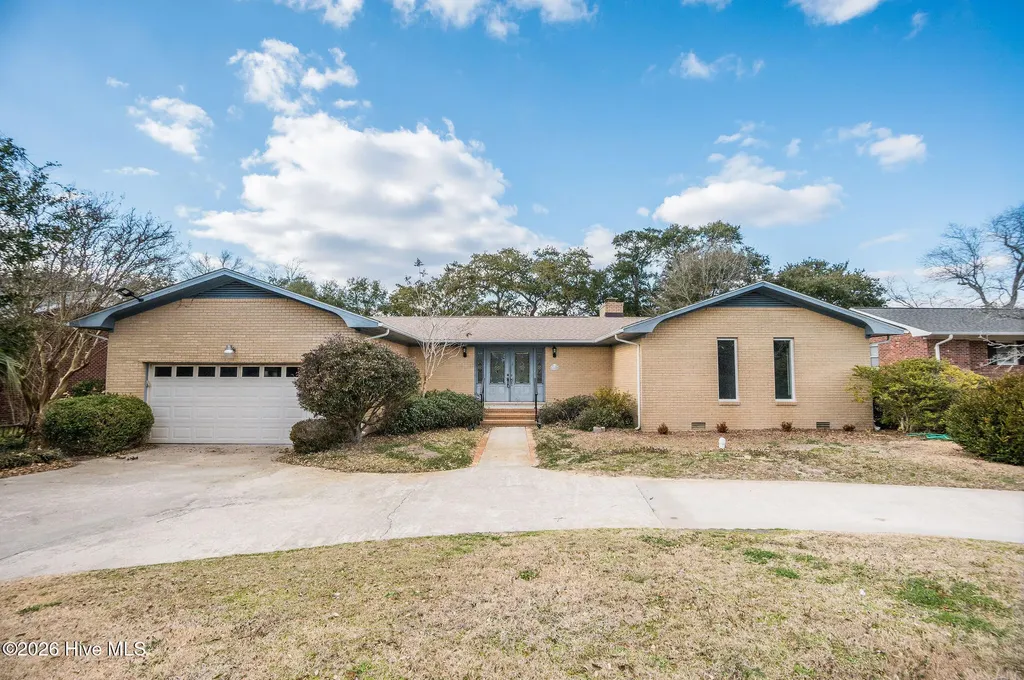 168 Leslie Drive Hubert NC 28539