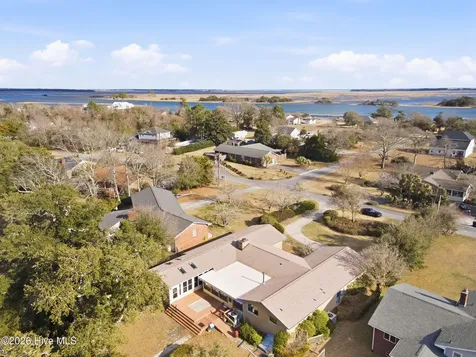 168 Leslie Drive Hubert NC 28539