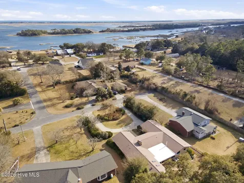 168 Leslie Drive Hubert NC 28539