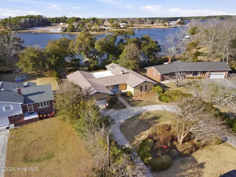 168 Leslie Drive Hubert NC 28539