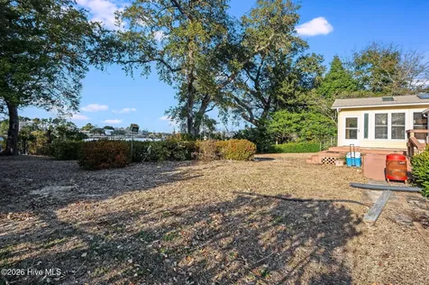 168 Leslie Drive Hubert NC 28539