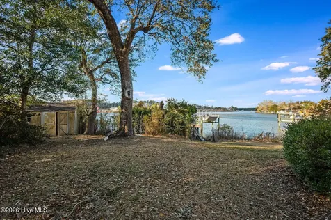 168 Leslie Drive Hubert NC 28539