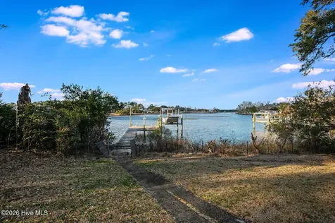 168 Leslie Drive Hubert NC 28539