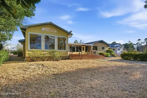 168 Leslie Drive Hubert NC 28539