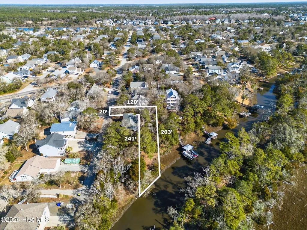 112 SE 22nd Street Oak Island NC 28465