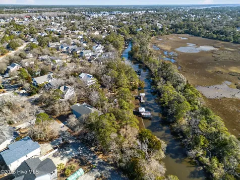 112 SE 22nd Street Oak Island NC 28465