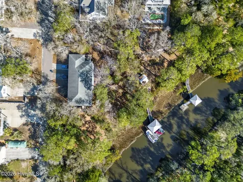 112 SE 22nd Street Oak Island NC 28465