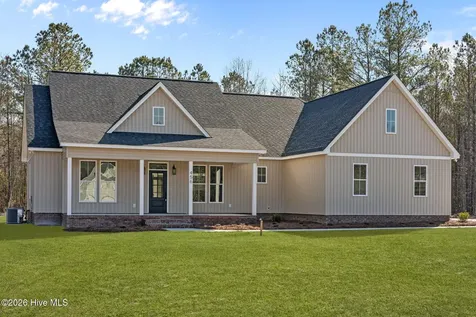 456 Eagle Trace Drive Blounts Creek NC 27814