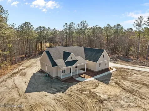456 Eagle Trace Drive Blounts Creek NC 27814