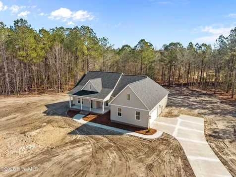 456 Eagle Trace Drive Blounts Creek NC 27814