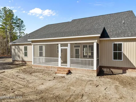 456 Eagle Trace Drive Blounts Creek NC 27814