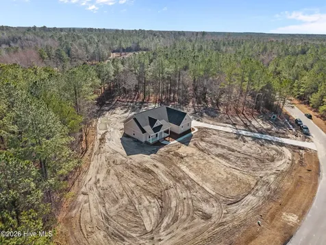 456 Eagle Trace Drive Blounts Creek NC 27814