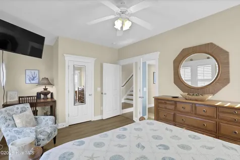 809 B Ocean Boulevard Holly Ridge NC 28445